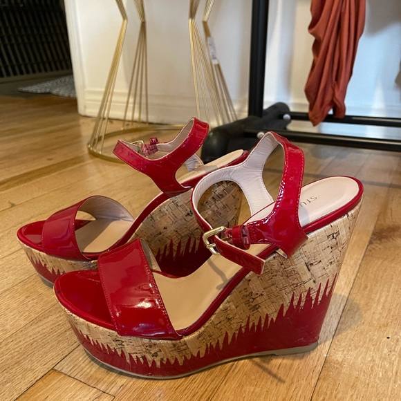 Stuart Weitzman Red Flame Painted Patent Cork Wedge Heel - Picture 9 of 17